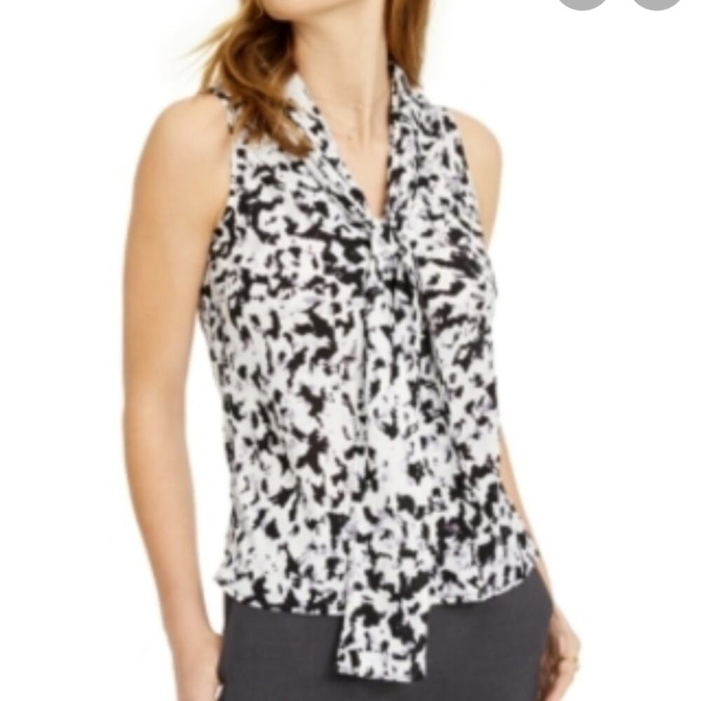 A9).  Bar Iii Tie Neck Printed Blouse Black White XXS